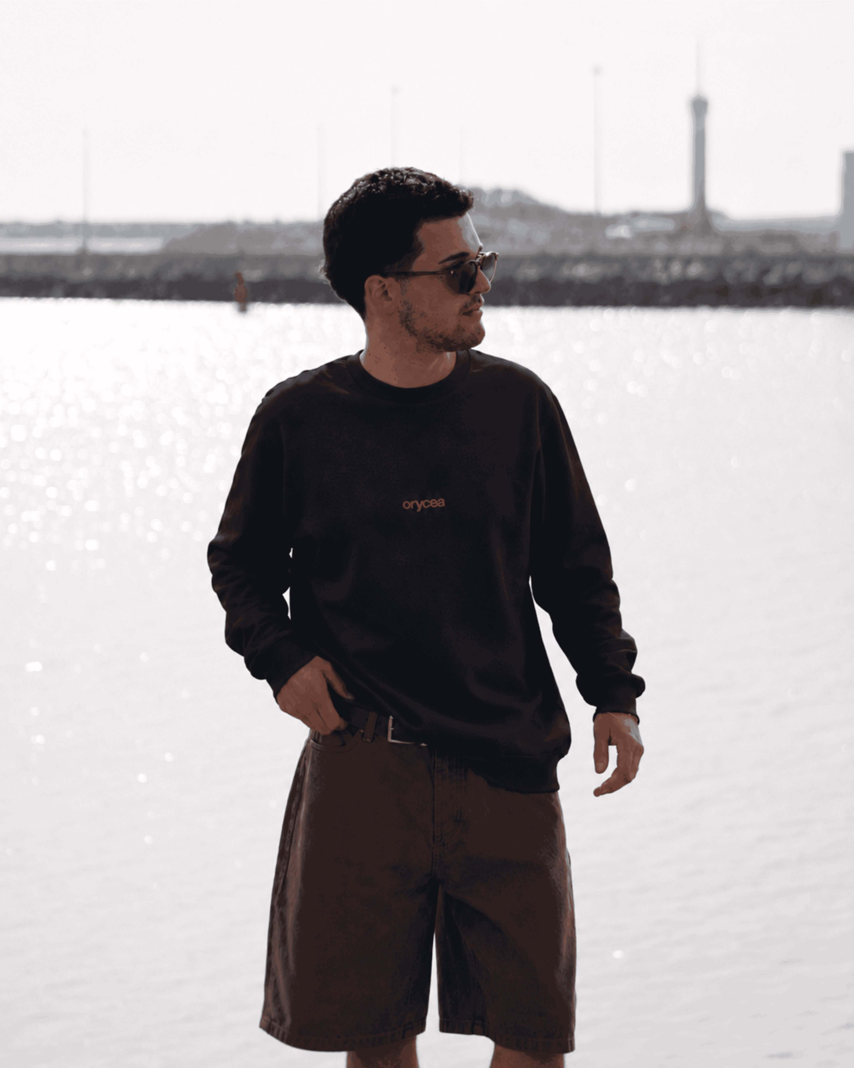 Sweatshirt